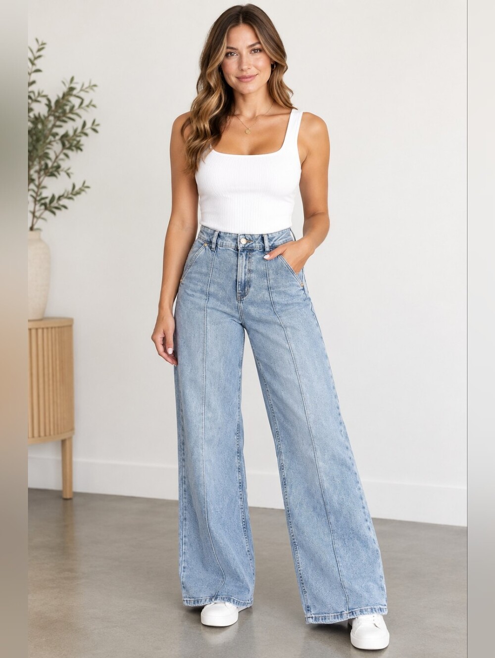 Michael Kors Women's Size 8 Light Wash High-Rise Wide Leg Pintuck Jeans